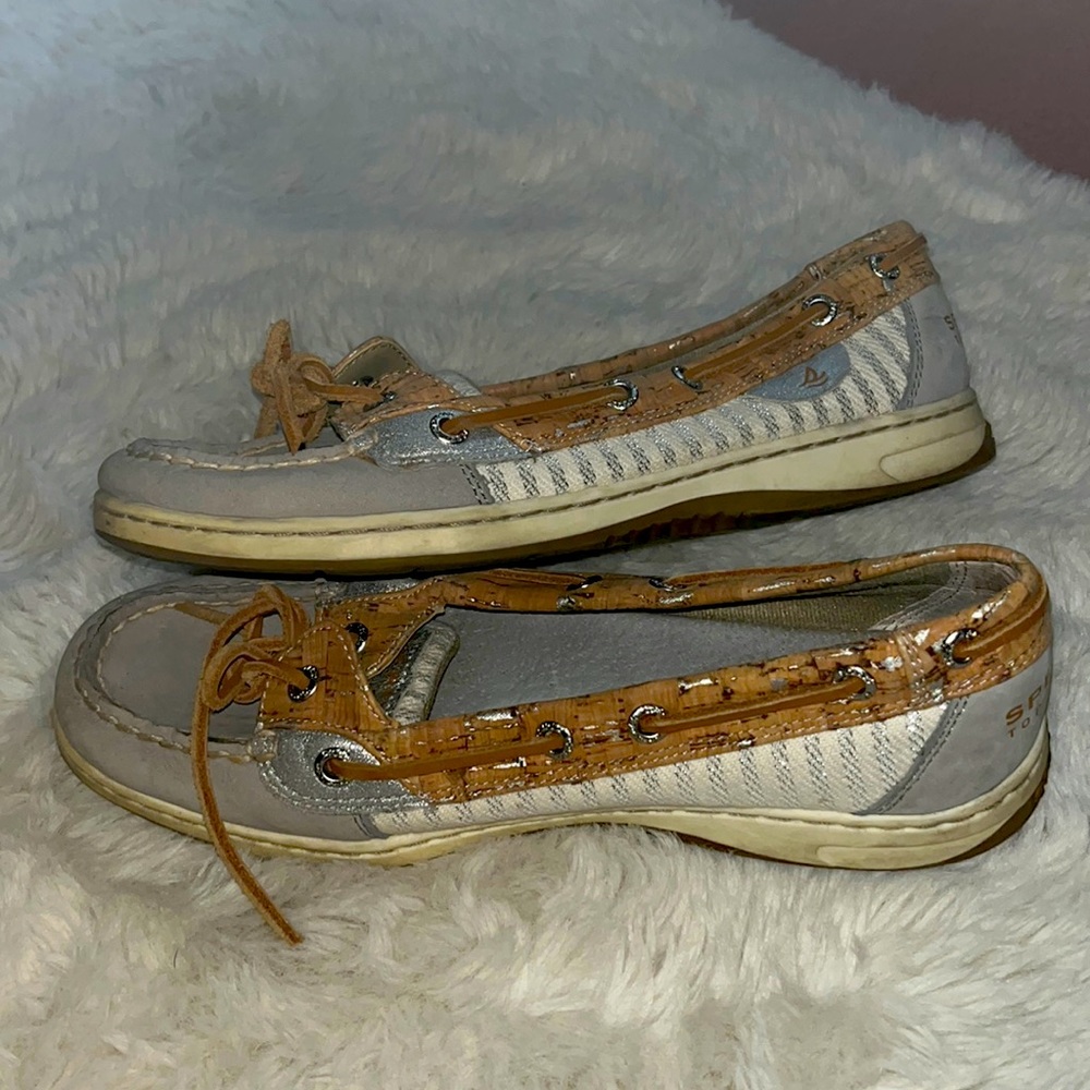 Sperry tan and silver boat shoes… so cute
